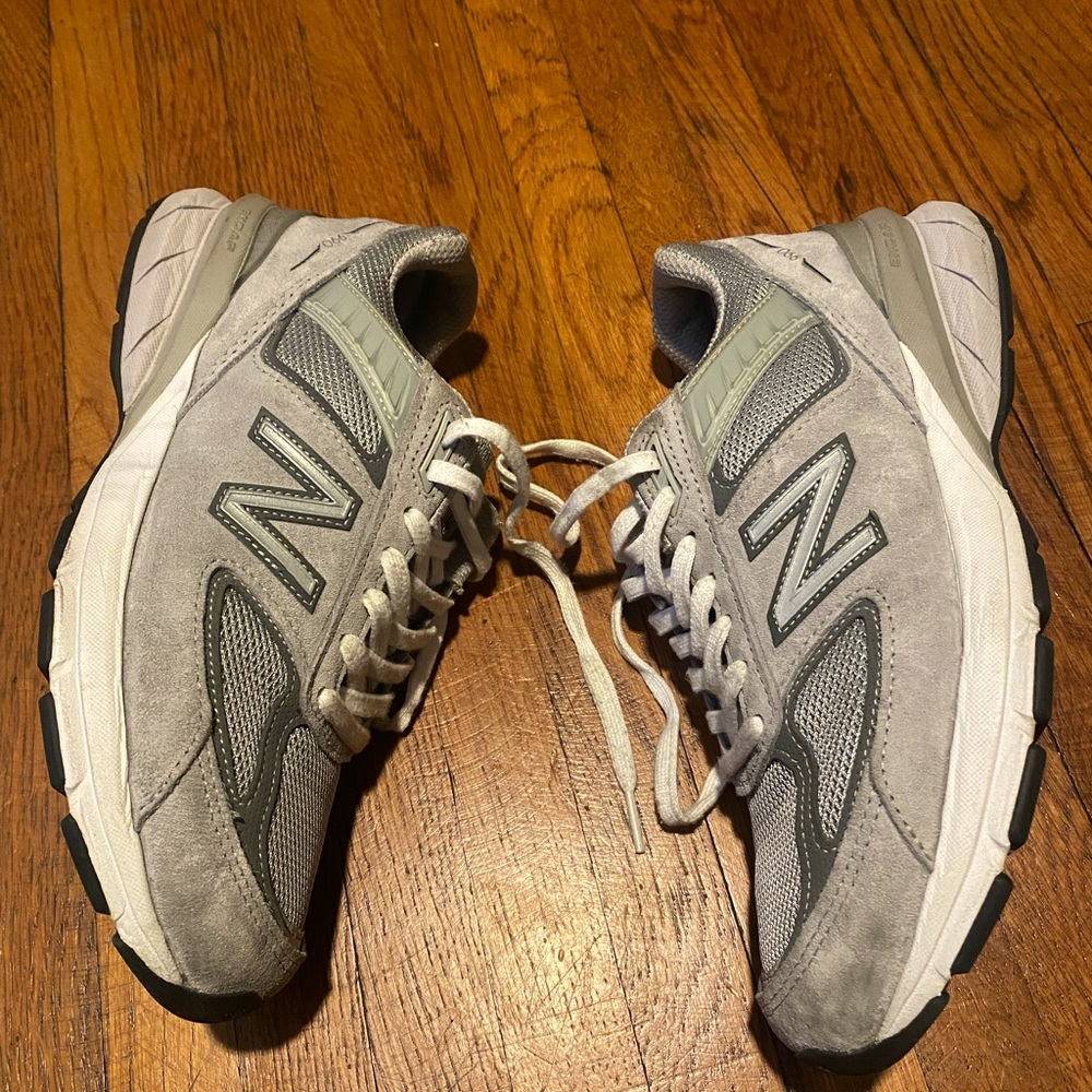 Women’s New Balance 990 sz 8